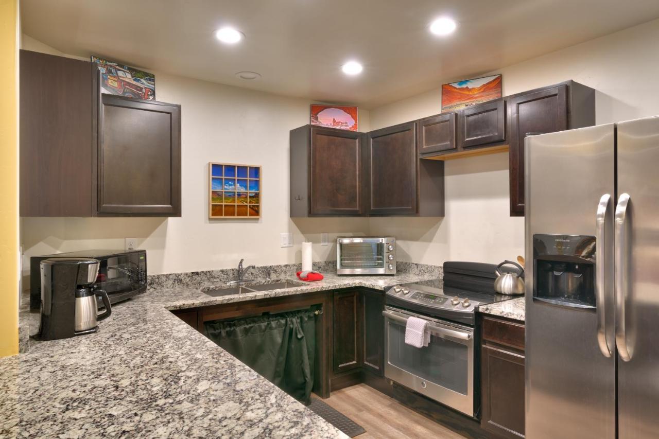 2A Relaxing Redcliff Condo モアブ エクステリア 写真